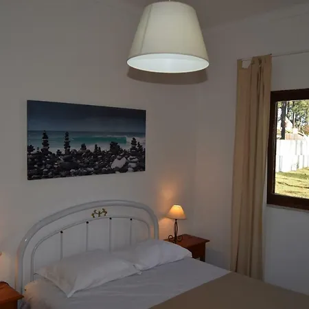 Aroeira Gardens Golf & Beach *